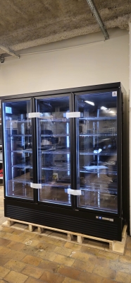 Armoire vitrine &agrave; boissons 1664 L &ndash; 3 portes avec &eacute;clairage LED, id&eacute;ale pour magasins et supermarch&eacute;s